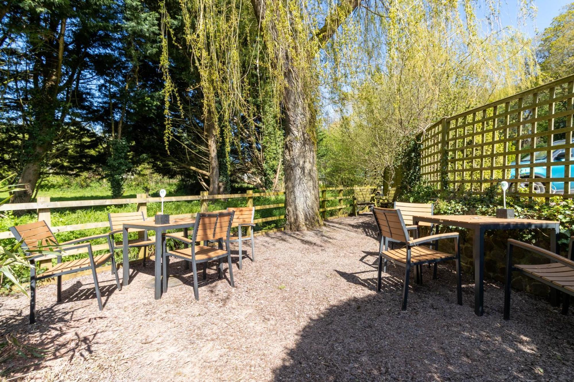 New Inn Crediton Esterno foto